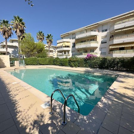 Regent Cote D'Azur Air-Conditioned, Pool, Garden & Parking 卢贝新城 外观 照片