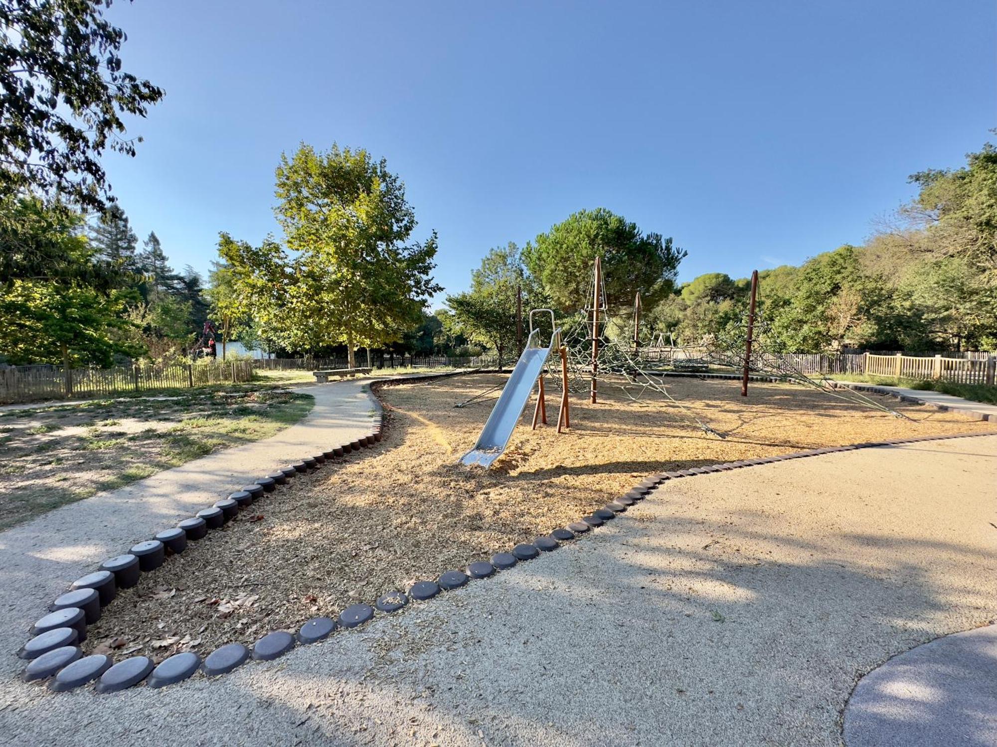 Regent Cote D'Azur Air-Conditioned, Pool, Garden & Parking 卢贝新城 外观 照片